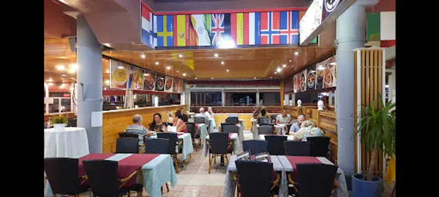 KURRY KINGDOM INDIAN TANDOORI