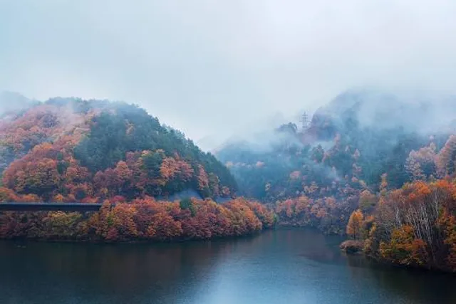 Momiji Lake