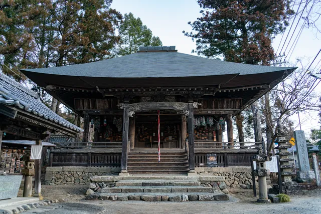 四阿屋山 法養寺 薬師堂