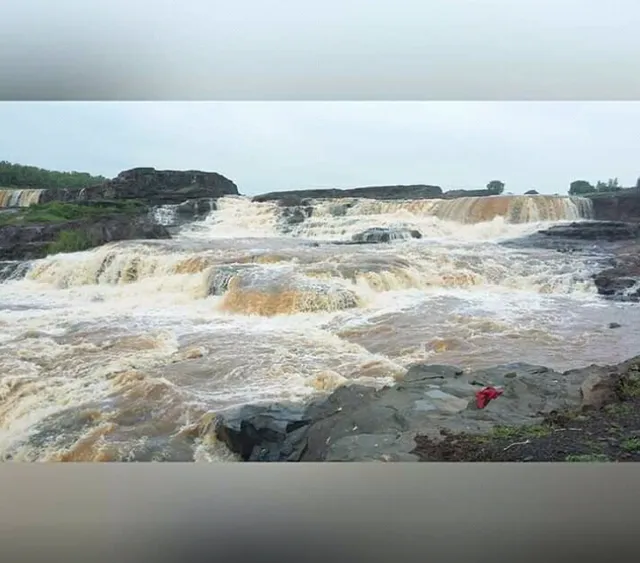 RAMPAM WATERFALL