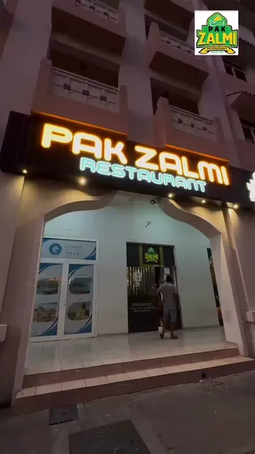 Pak Zalmi Restaurant