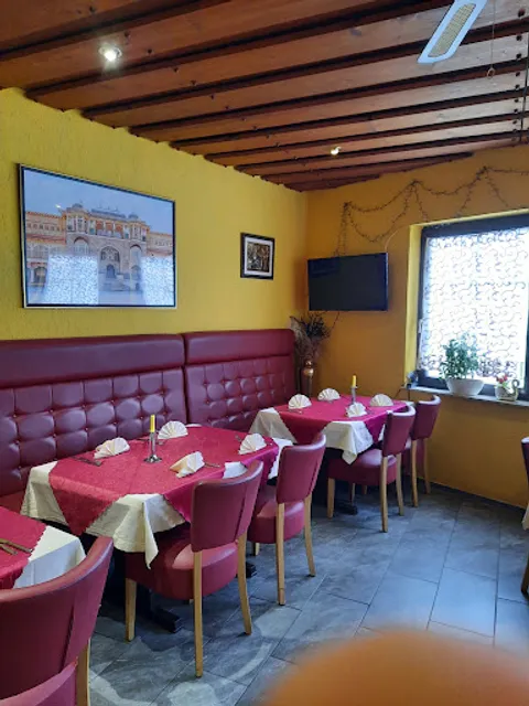 Lovely Palace Indian Restuarant