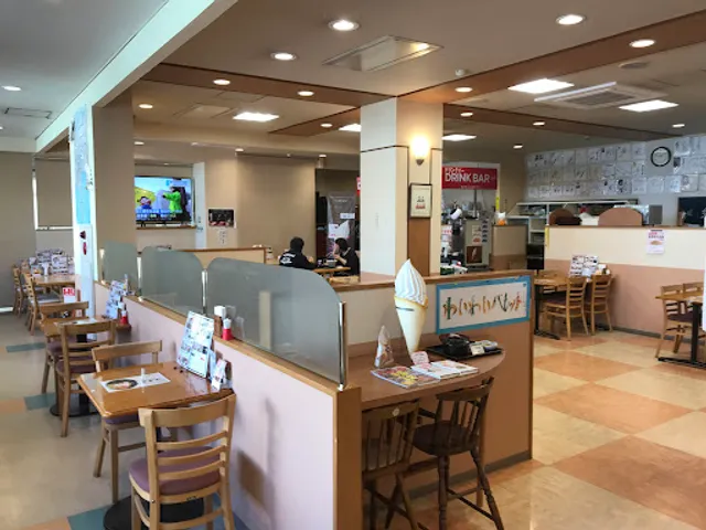 ファミリーレストラン わいわいパレット