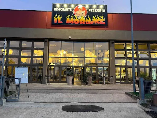 IL MORDACE - Piacenza - Ristorante, Pizzeria, Menù Fisso pranzo di lavoro, Eventi, Area Bimbi, Affitto Location