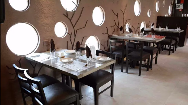 THE PUNJABI'S KITCHEN & BAR