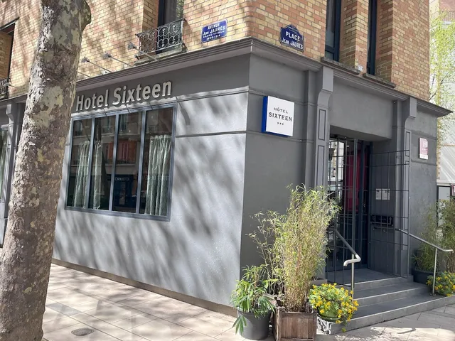 Comfort Hotel Sixteen