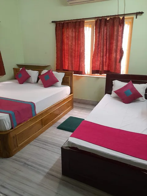 Swapnaloy Guest House - Hotel in GD market