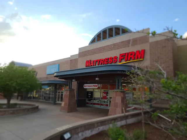 Mattress Firm Clearance Center Thornton