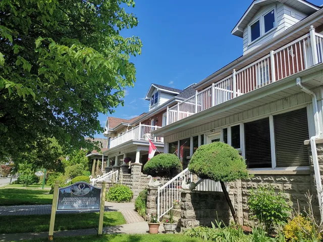 Ambassador B&B & Ambassador's Inn Next Door - Stratford