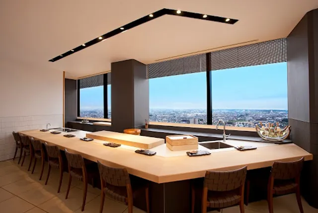 SUSHI BAR SUSHIHAN WARAKU