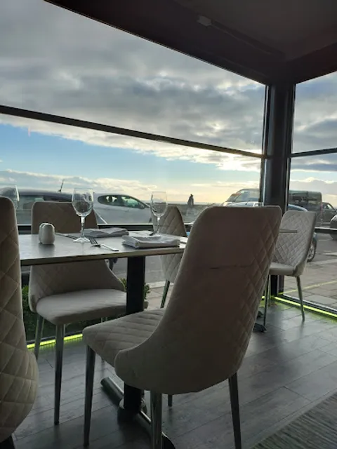 Sunset Bar and Restaurant