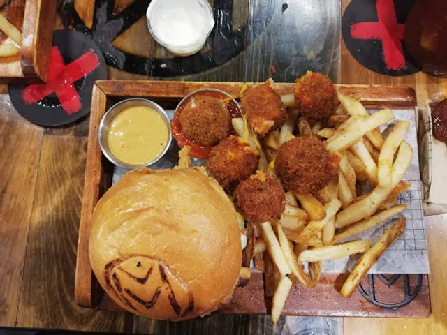 Muncher House Cumbres