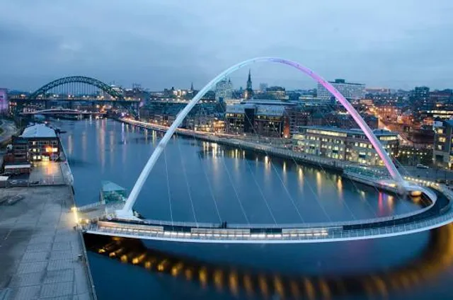 Gateshead Millennium Bridge