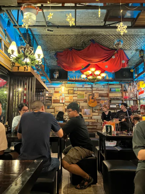 Area 74 Vintage Bar & Restaurant