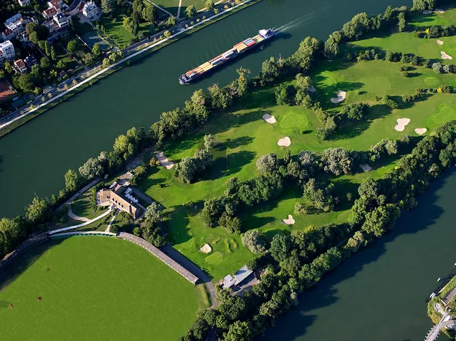 Golf Of L'île Fleurie