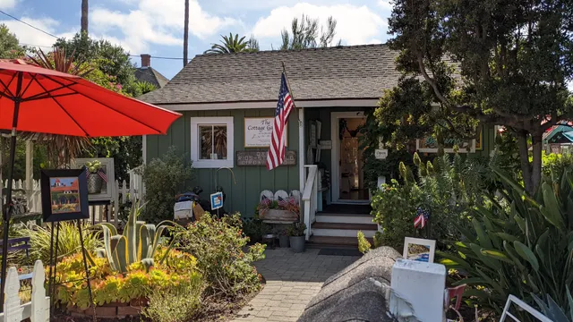 The Cottage Gallery on Los Rios