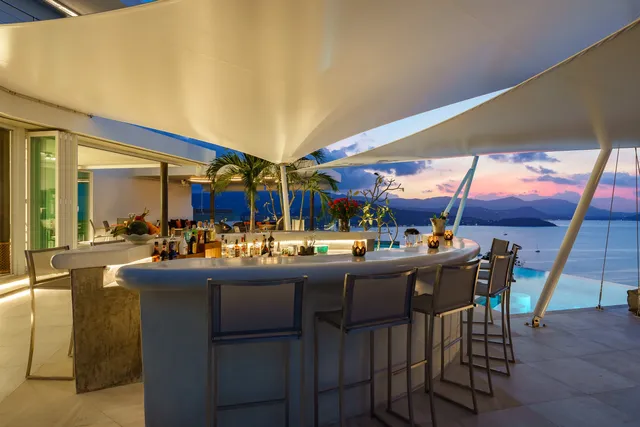 Maithy Pool Lounge & Restaurant