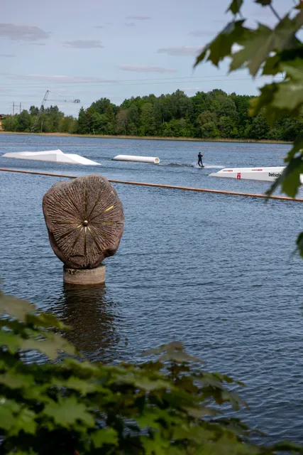 Splash wake park