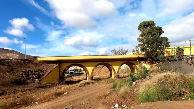 Puente De Los Tres Ojos