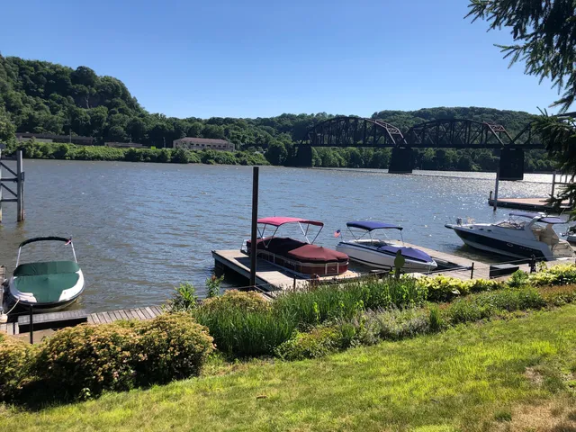 Allegheny RiverTrail Park