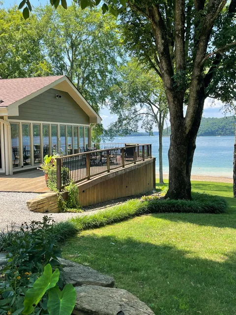 The Lake House on Dale Hollow