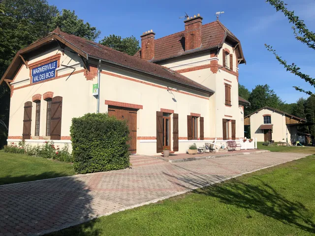 Gare du Val des Bois