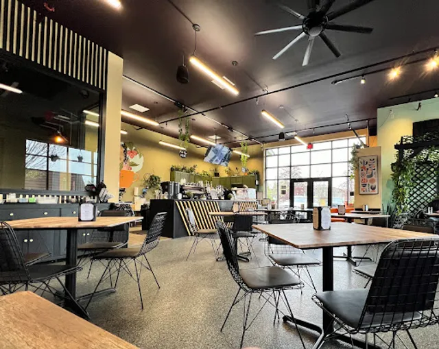 Common Grounds Cafe & Roastery