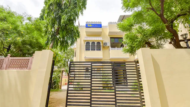 FabHotel Prism Homestay