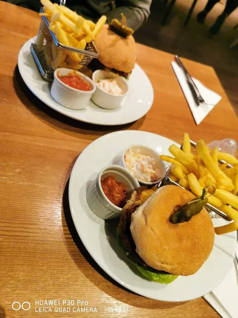 Courtyard Restaurant