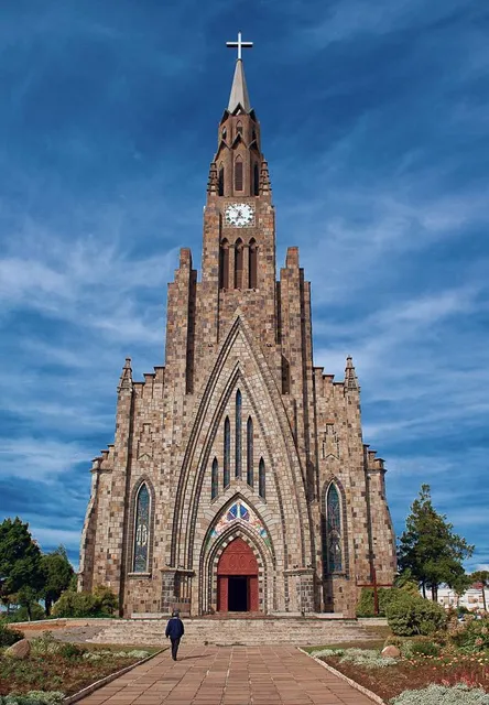 Paróquia Nossa Senhora de Lourdes (Catedral de Canela)