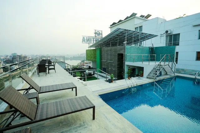 Coventina Lake Suites