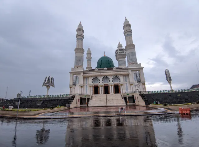 Madaniyah Great Mosque