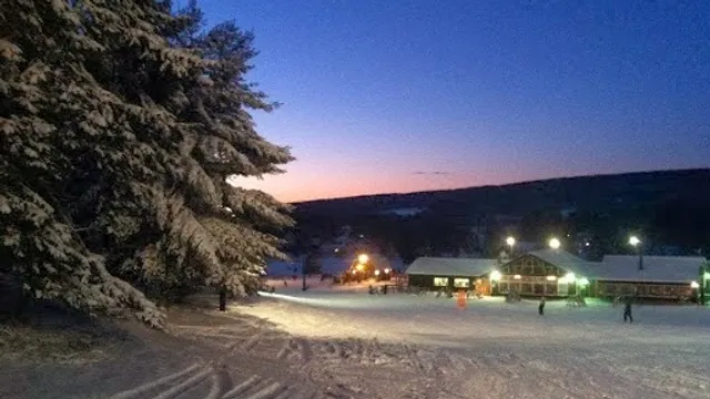 Woods Valley Ski Area