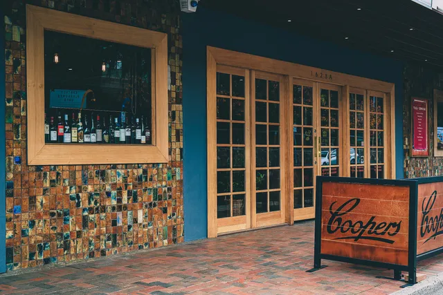 Cognoscenti Food & Wine