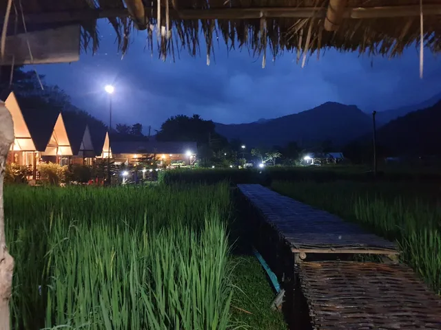 ฮ้างนาตาจันทร์