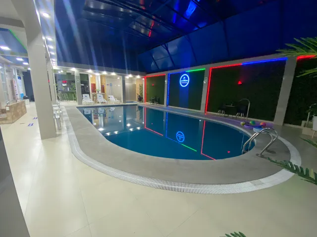Las Terrazas sauna piscina