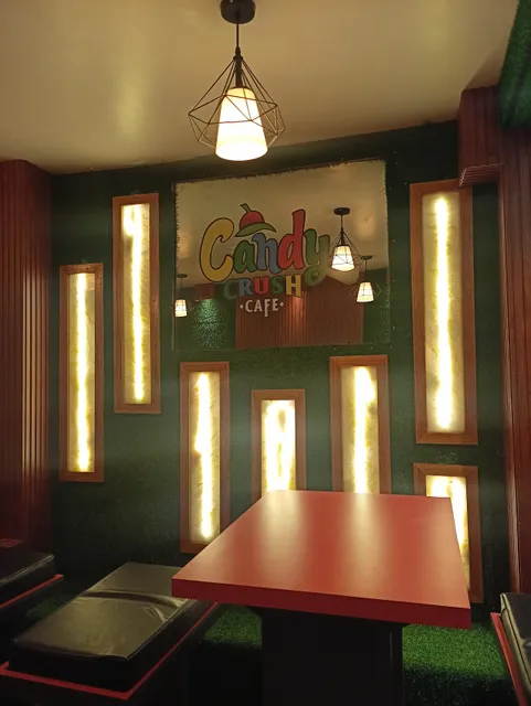 Candy Crush Cafe