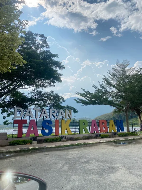 Dataran Tasik Raban ( Lenggong, Perak )