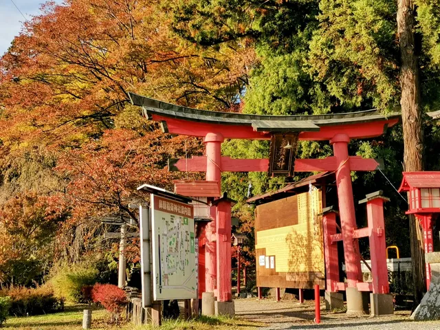 Hanazurainari Shrine