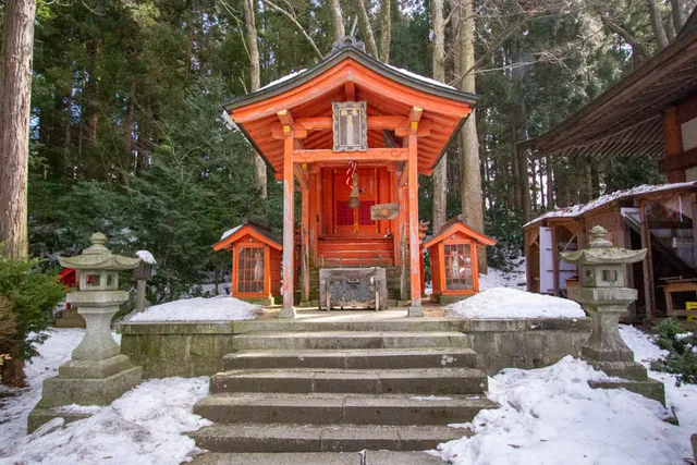 Kasamoriinari Shrine