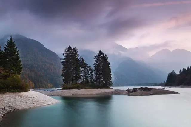 Sentiero del Lago del Predil