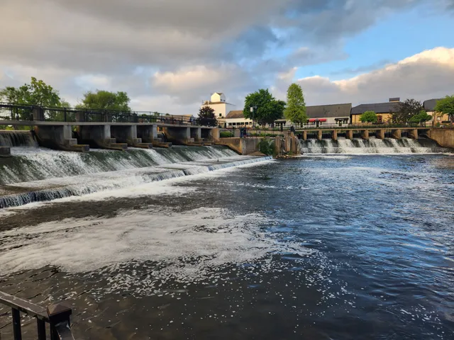 Rockford Dam Overlook