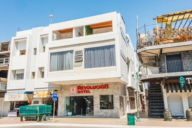 Hotel Revolución