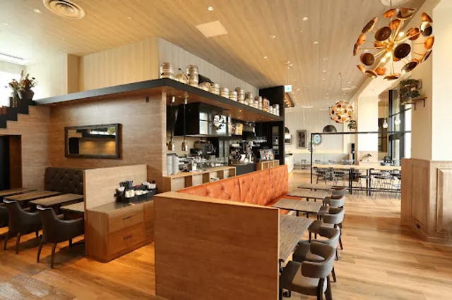 MOS PREMIUM Sakuragicho Crossgate