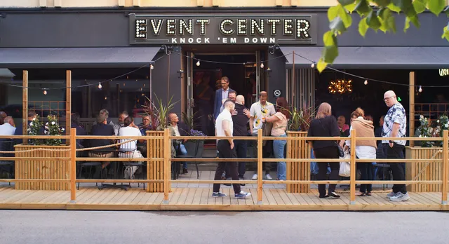 Event Center Knock 'em Down