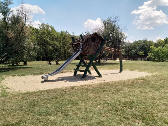 Bagolyvár Vadaspark
