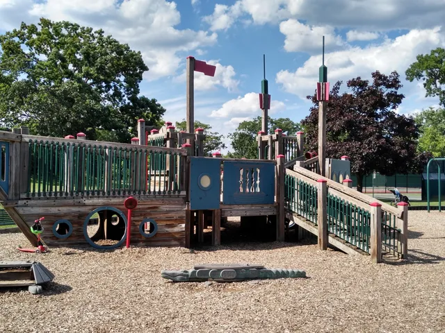 Larchmont Flint Park