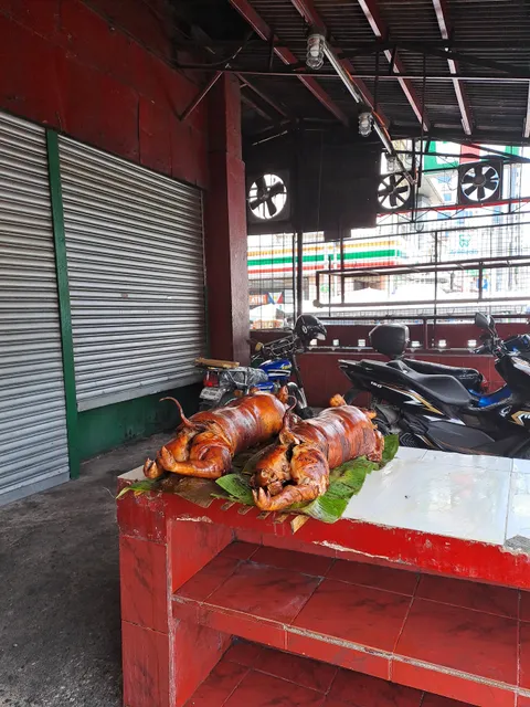 Lydia's Lechon Baclaran - The Best Lechon in Manila