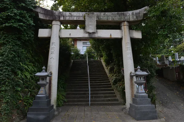 Ourasuwa Shrine
