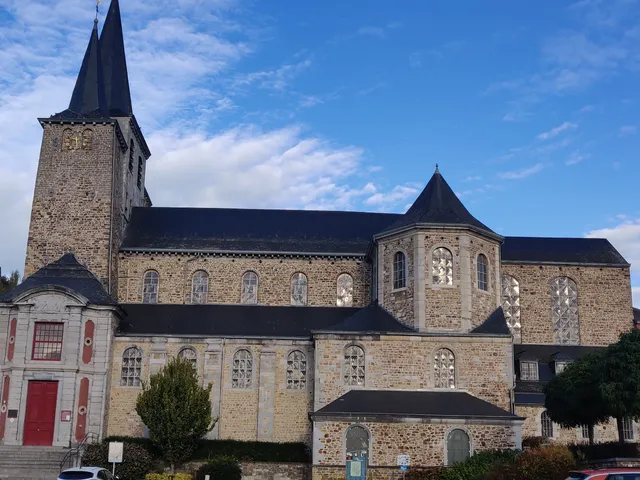 Collégiale Saint-Georges et Sainte-Ode